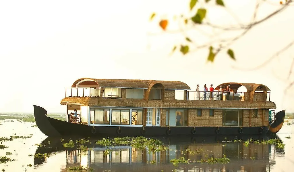 In My Place Houseboats Alappuzha 3*,